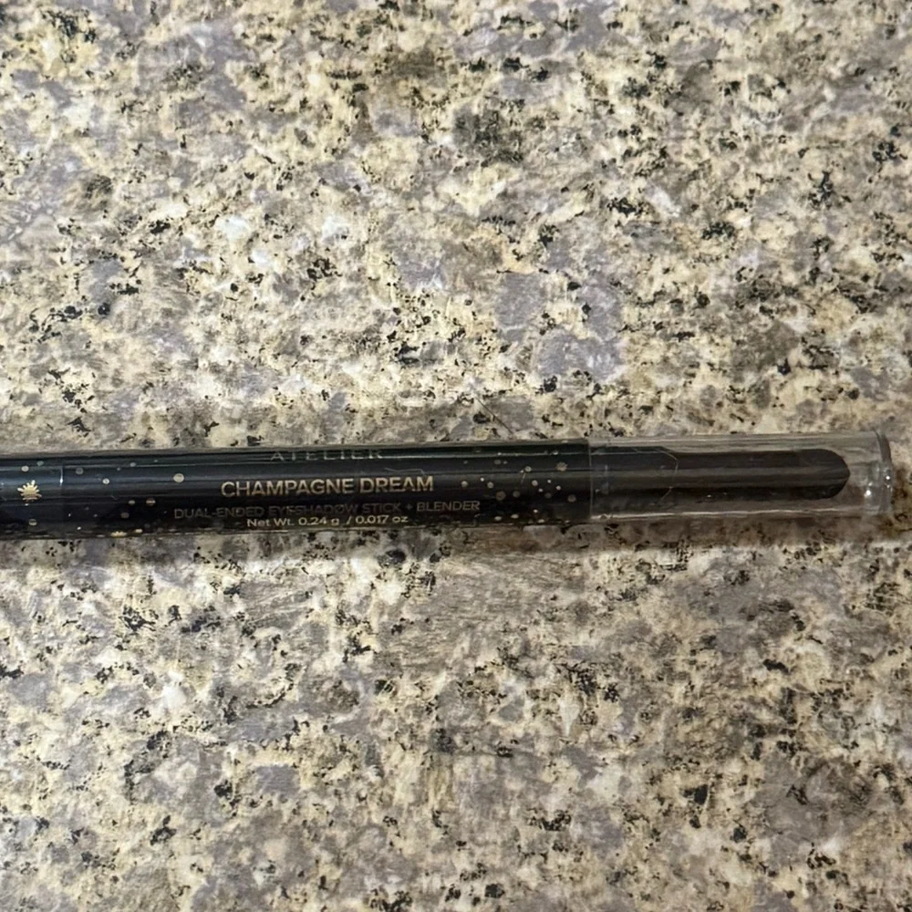 ✨ Dear‎ Midnight Atelier Cream Eyeshadow Stick Champagne DREAM Brand new NWT